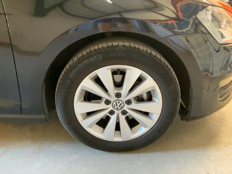 Volkswagen Golf VII 1.6 TDI Comfortline BlueMotion Tech 2017 – снимка 11
