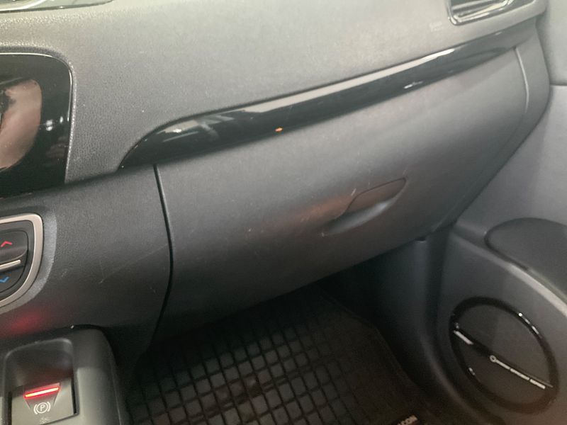 Renault Grand Scenic 1.5 dCi BOSE Edition 2012 – снимка 28