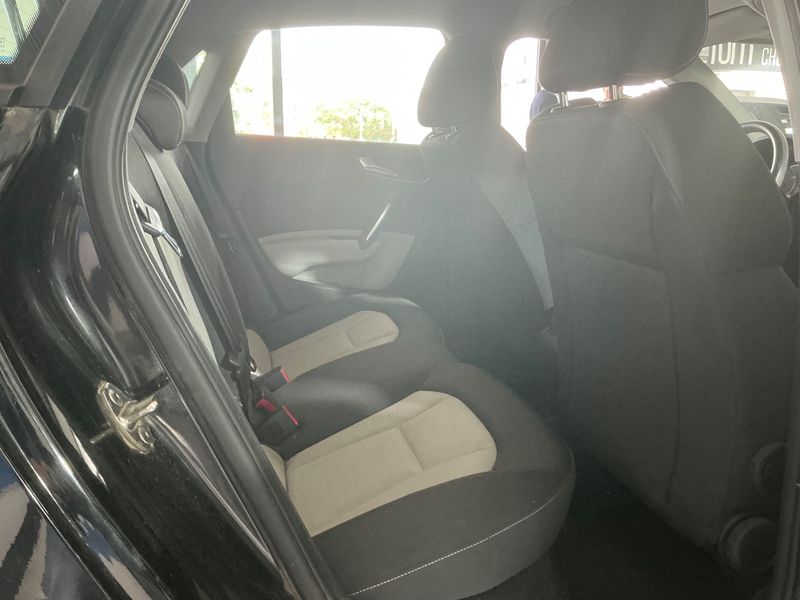 Audi A1 Sportback 1.6 TDI Ambition 2014 – снимка 19