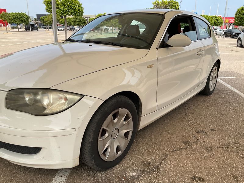 BMW 1er 118d 2008 – снимка 1