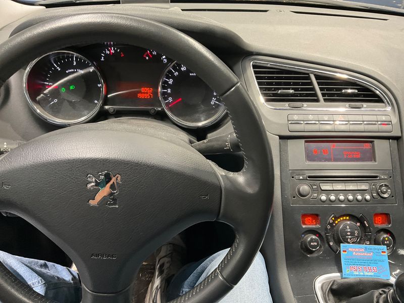 Peugeot 5008 2.0 HDi Family 2012 – снимка 4