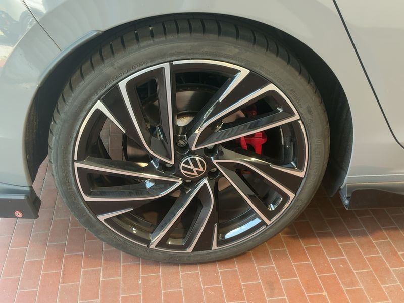 Volkswagen Golf VIII 2.0 TSI GTI Clubsport 2021 – снимка 9