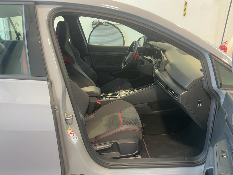 Volkswagen Golf VIII 2.0 TSI GTI Clubsport 2021 – снимка 16