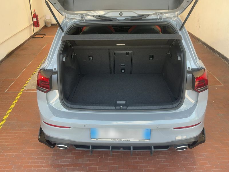 Volkswagen Golf VIII 2.0 TSI GTI Clubsport 2021 – снимка 15