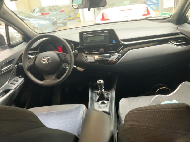 Toyota C-HR 1.2 Turbo 2018 – снимка 18