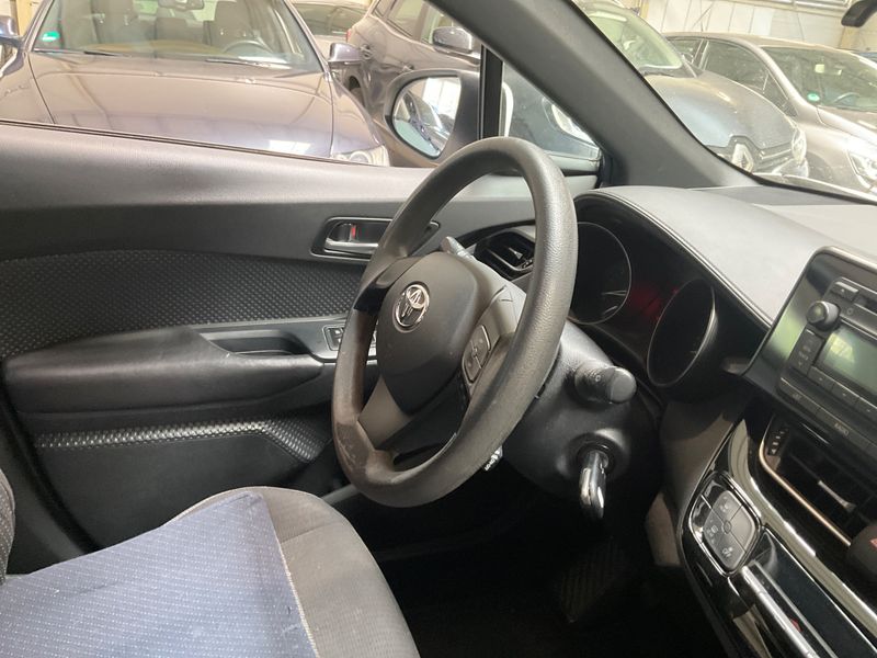 Toyota C-HR 1.2 Turbo 2018 – снимка 28