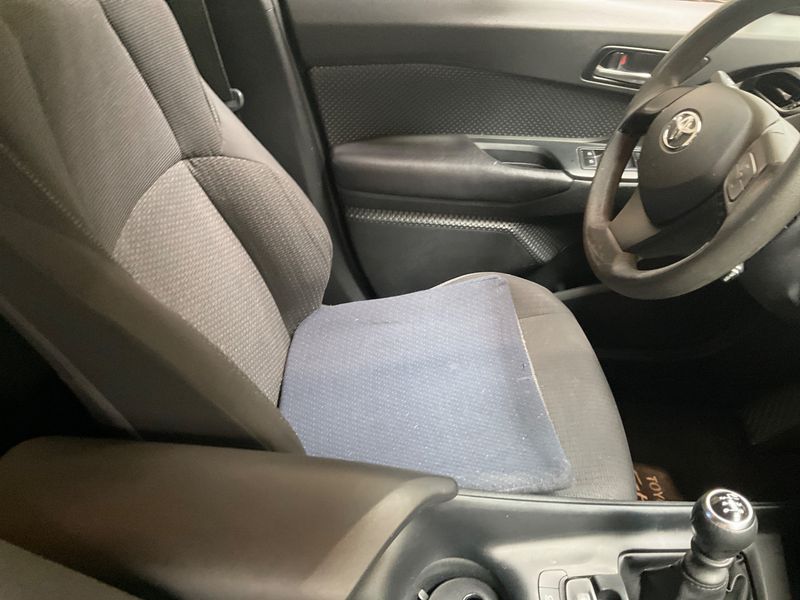 Toyota C-HR 1.2 Turbo 2018 – снимка 29