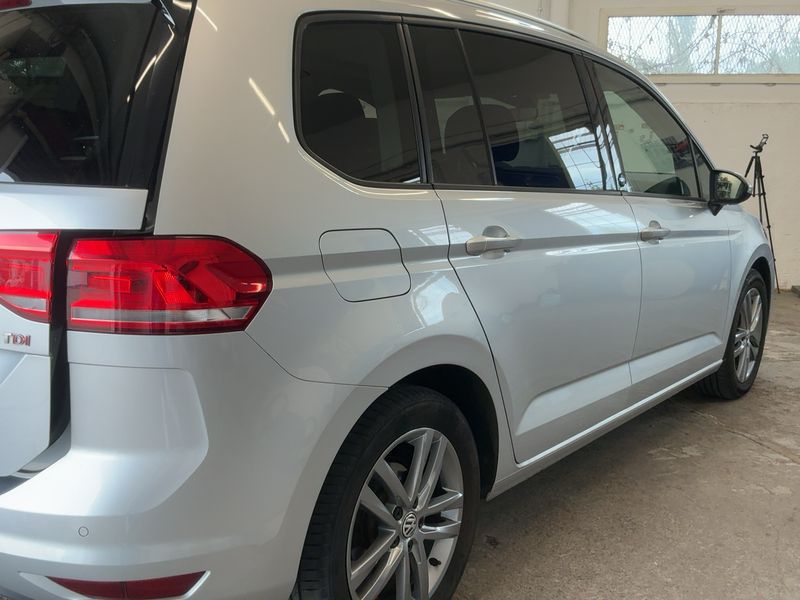 Volkswagen Touran 1.6 TDI Sound BlueMotion Tech 2017 – снимка 8
