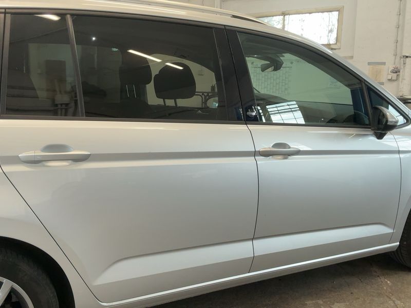 Volkswagen Touran 1.6 TDI Sound BlueMotion Tech 2017 – снимка 10