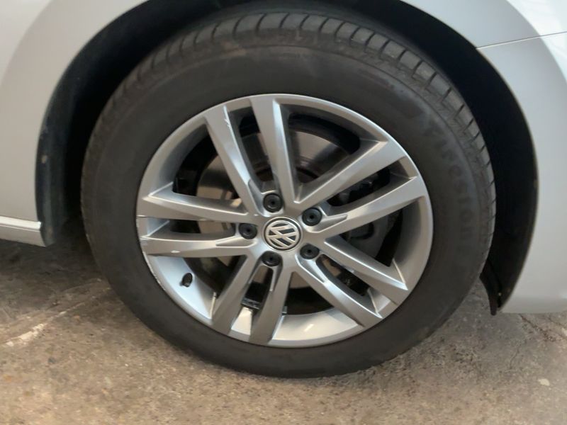 Volkswagen Touran 1.6 TDI Sound BlueMotion Tech 2017 – снимка 11