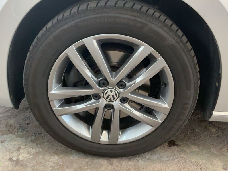 Volkswagen Touran 1.6 TDI Sound BlueMotion Tech 2017 – снимка 3