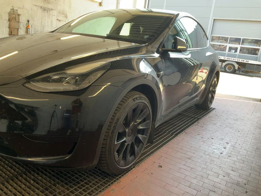 Tesla Model Y Standard Range 2023 – снимка 2