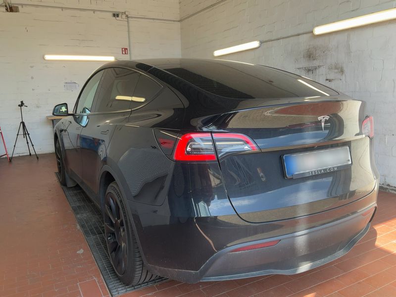 Tesla Model Y Standard Range 2023 – снимка 6
