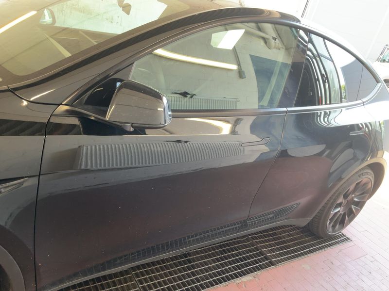 Tesla Model Y Standard Range 2023 – снимка 4
