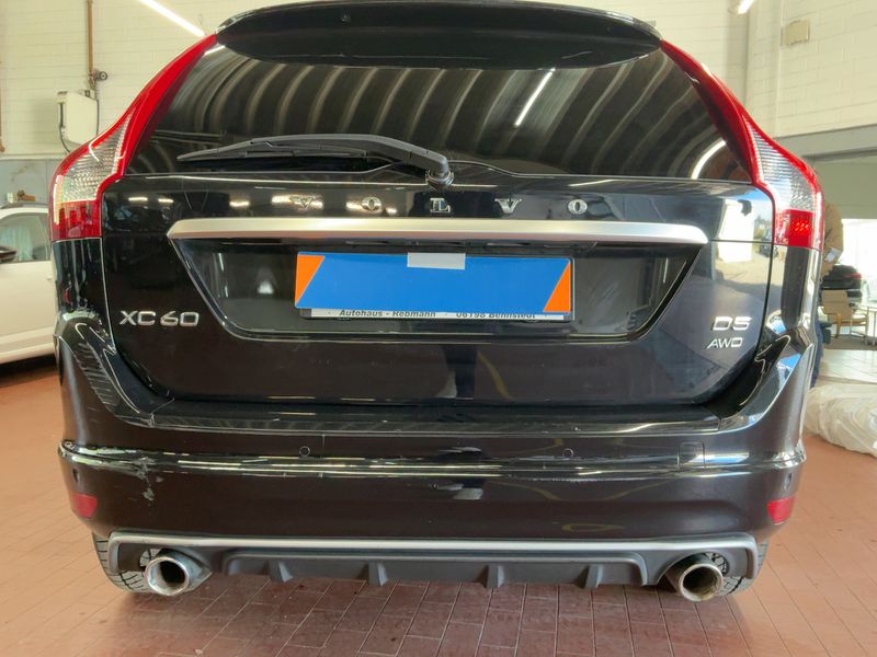 Volvo XC60 2.4 D5 Momentum AWD 2017 – снимка 7