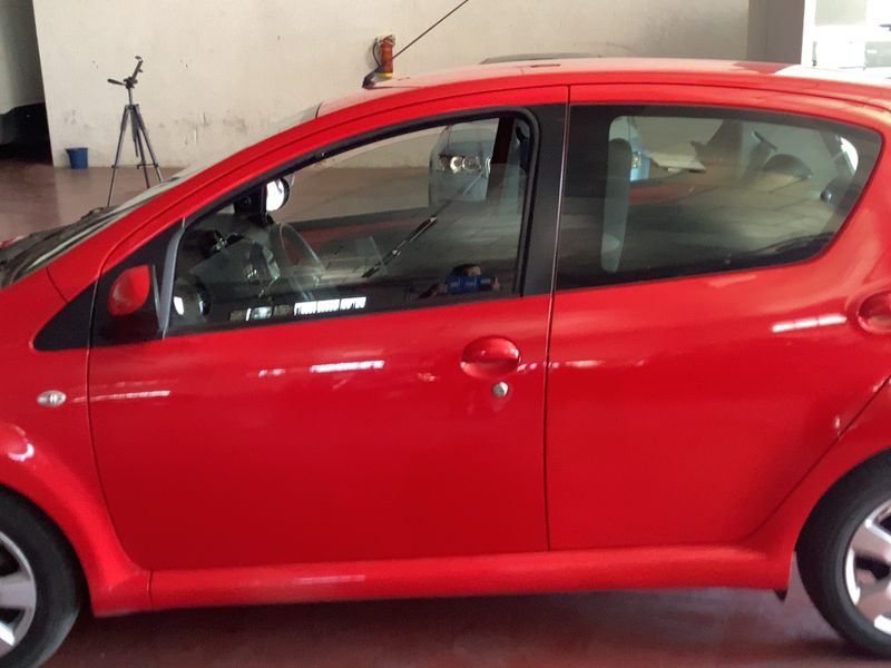 Toyota Aygo 1.0 City 2013 – снимка 4