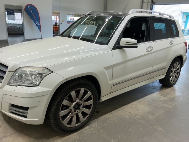 Mercedes-Benz GLK-Klasse GLK 300 4Matic 2011 – снимка 2