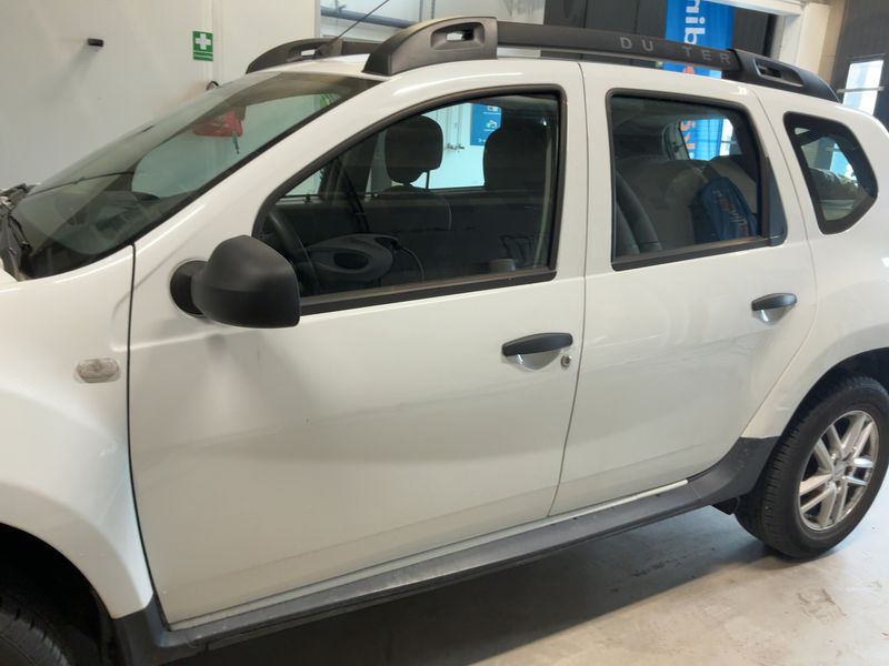 Dacia Duster 1.6 SCe Access 2017 – снимка 4