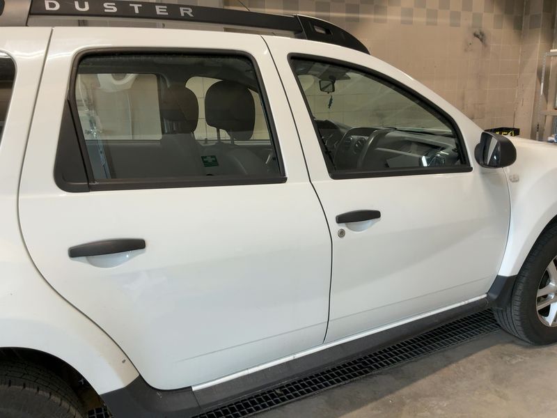 Dacia Duster 1.6 SCe Access 2017 – снимка 10