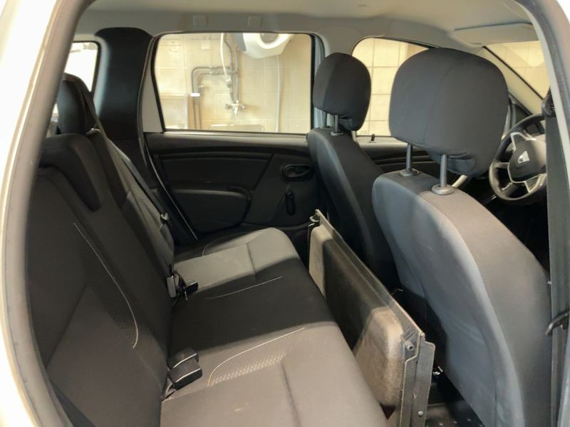 Dacia Duster 1.6 SCe Access 2017 – снимка 20