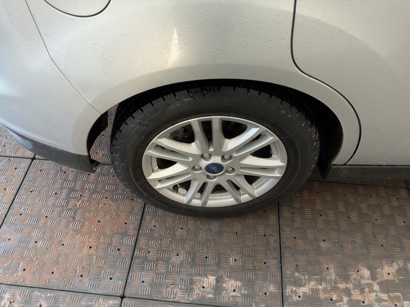 Ford C-Max 1.0 EcoBoost Titanium 2013 – снимка 9