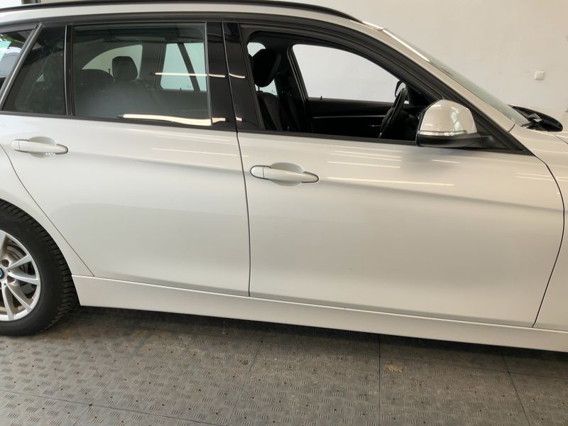 BMW 3er 320i Sport Line 2019 – снимка 10