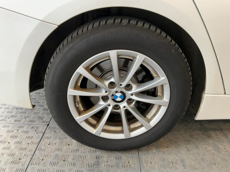 BMW 3er 320i Sport Line 2019 – снимка 9