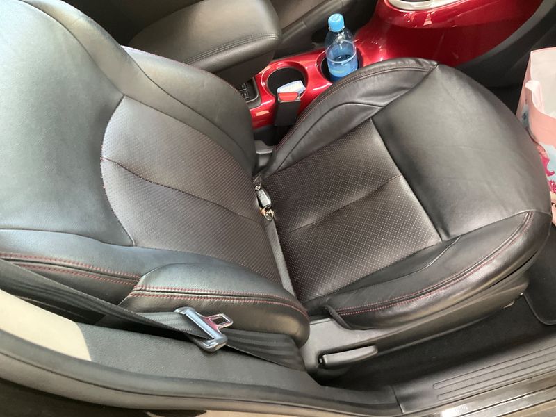 Nissan Juke 1.6 Tekna 2011 – снимка 25