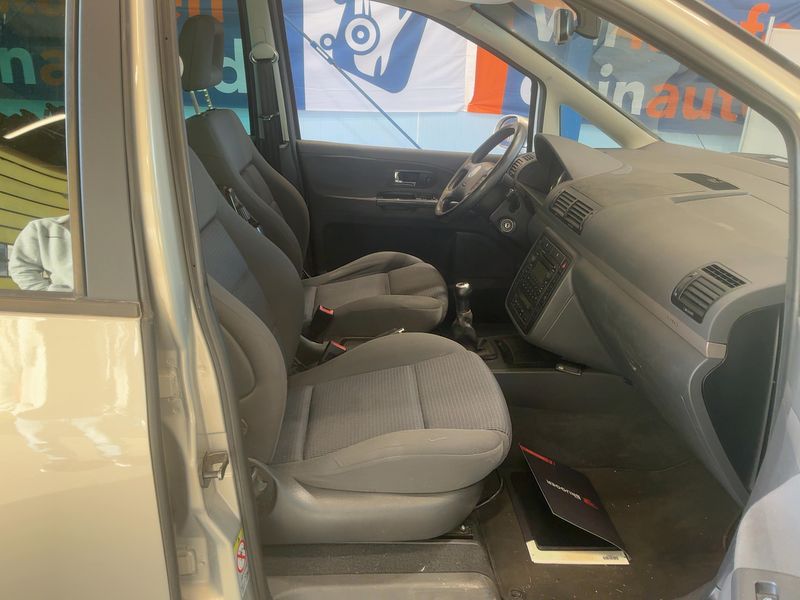 Volkswagen Sharan 2.8 V6 Business 4Motion 2010 – снимка 17