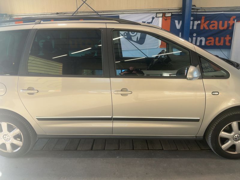 Volkswagen Sharan 2.8 V6 Business 4Motion 2010 – снимка 10