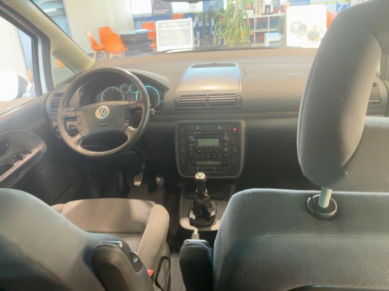 Volkswagen Sharan 2.8 V6 Business 4Motion 2010 – снимка 18