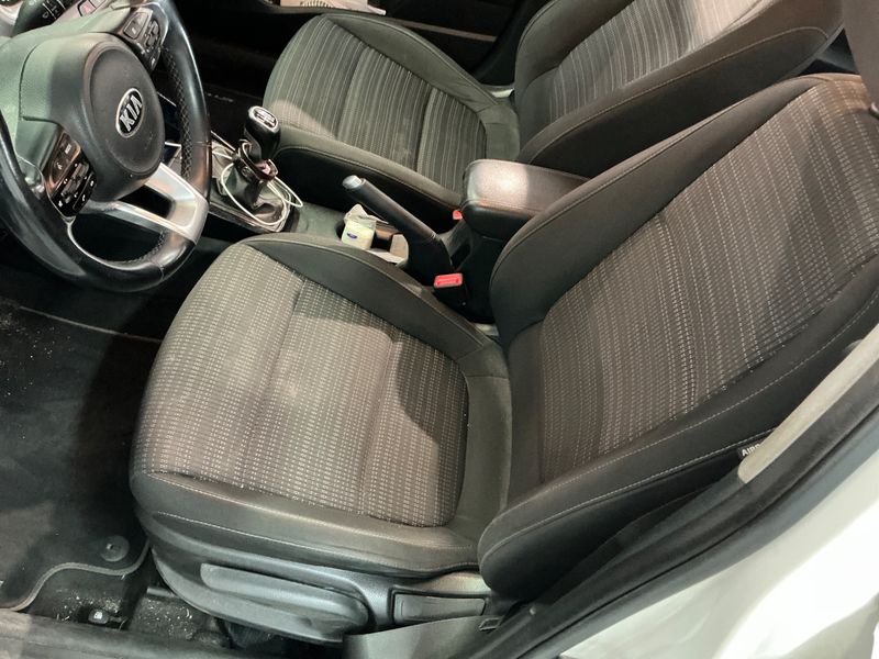 Kia Stonic 1.0 TGDI Mild-Hybrid Drive 2021 – снимка 25