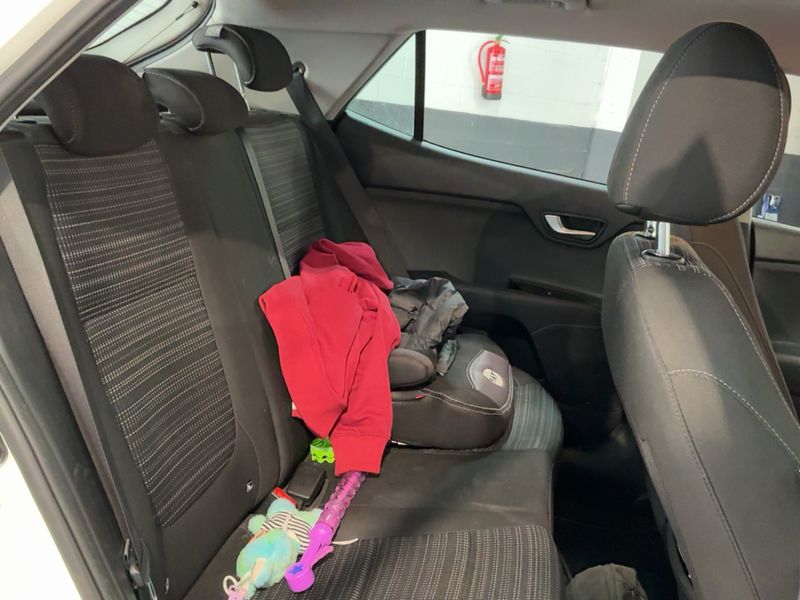 Kia Stonic 1.0 TGDI Mild-Hybrid Drive 2021 – снимка 19