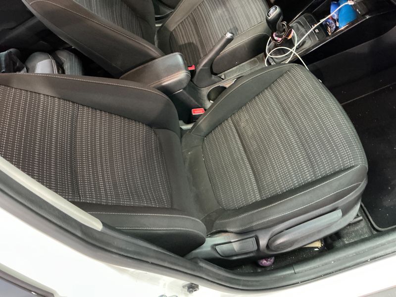 Kia Stonic 1.0 TGDI Mild-Hybrid Drive 2021 – снимка 26