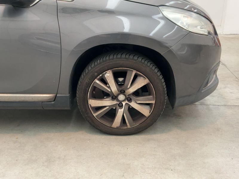 Peugeot 2008 1.6 e-HDi Allure 2014 – снимка 11