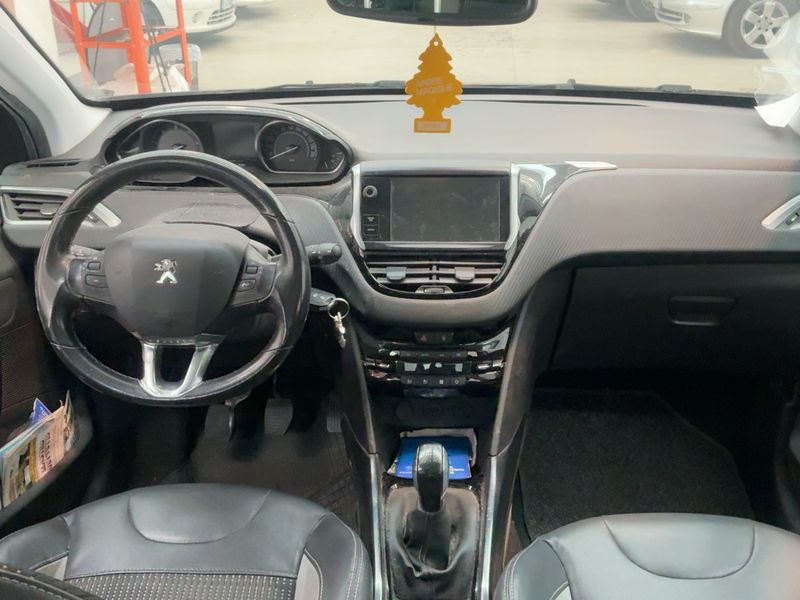 Peugeot 2008 1.6 e-HDi Allure 2014 – снимка 17