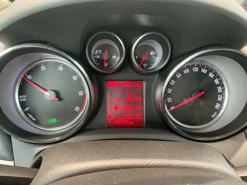 Opel Mokka 1.7 CDTI Innovation ecoFlex 2014 – снимка 18
