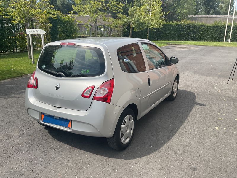 Renault Twingo 1.2 Expression 2012 – снимка 2