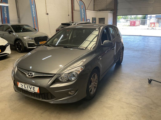 Hyundai i30 1.4 Comfort 2011 – снимка 1