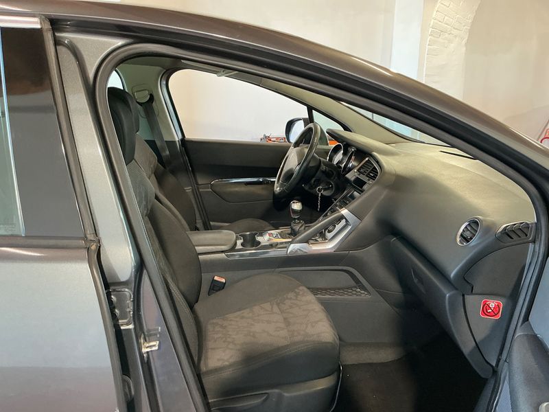 Peugeot 3008 1.6 HDi Premium 2009 – снимка 3