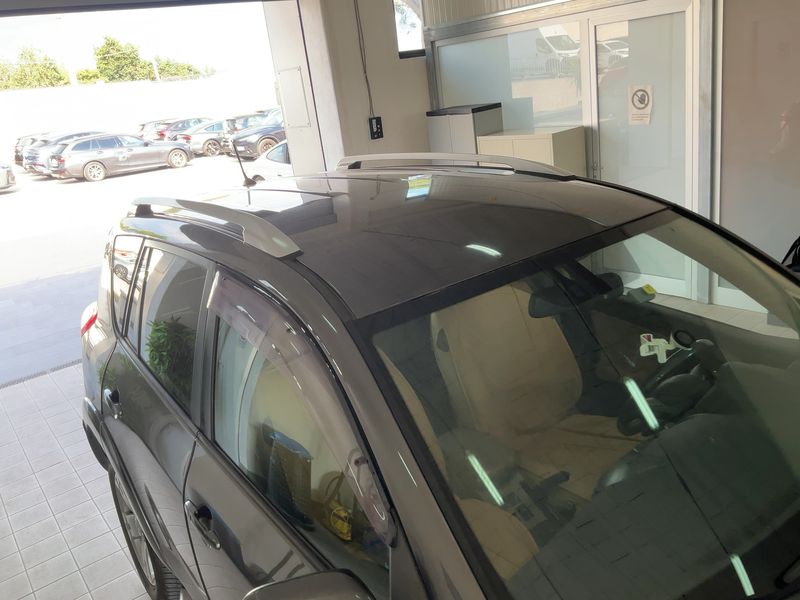 Toyota RAV 4 2.2 D-4D Crossover Luxury 2010 – снимка 13