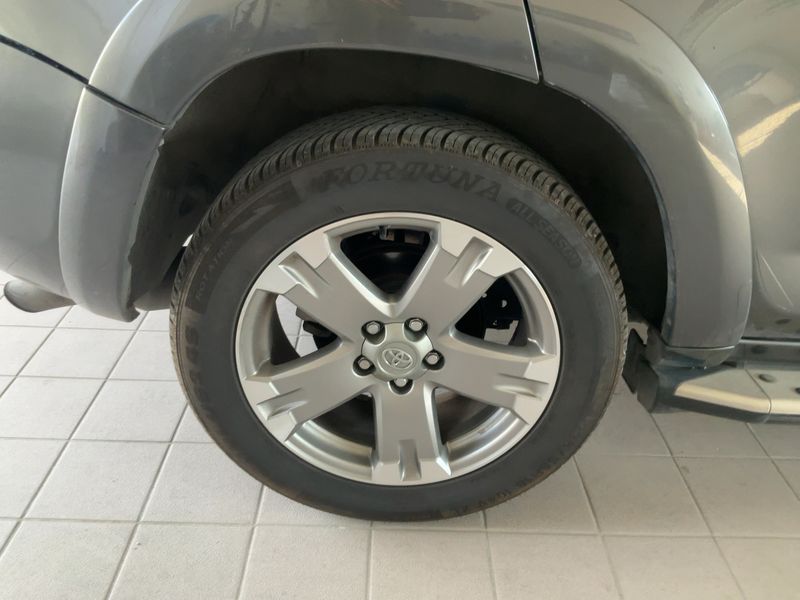 Toyota RAV 4 2.2 D-4D Crossover Luxury 2010 – снимка 9