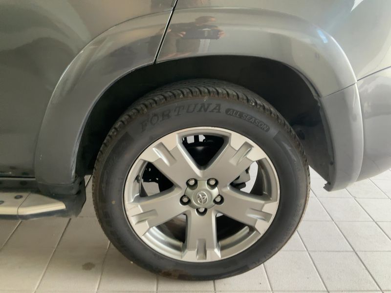 Toyota RAV 4 2.2 D-4D Crossover Luxury 2010 – снимка 5