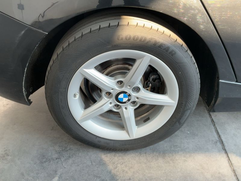 BMW 1er 116d Advantage 2019 – снимка 9