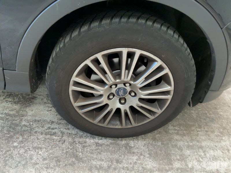 Ford Kuga 1.6 EcoBoost Titanium 2013 – снимка 11