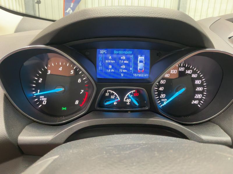 Ford Kuga 1.6 EcoBoost Titanium 2013 – снимка 19