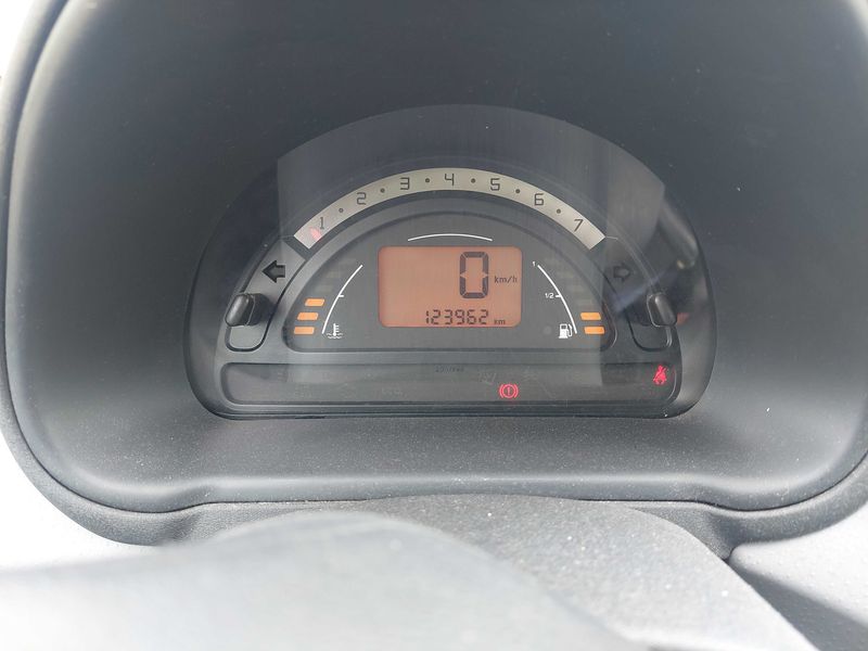Citroen C3 1.4 Ambiance 2003 – снимка 12