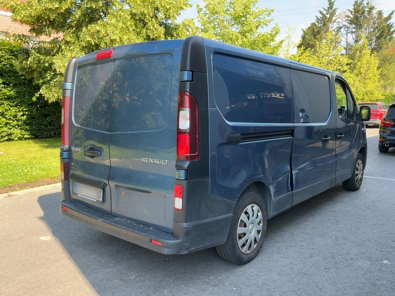 Renault Trafic 1.6 dCi Grand Confort L2H1 1200 2018 – снимка 8