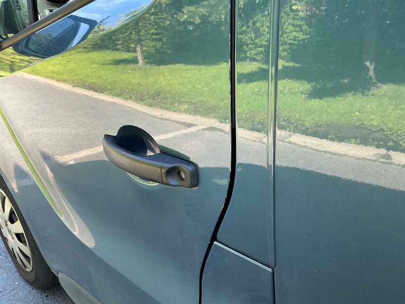 Renault Trafic 1.6 dCi Grand Confort L2H1 1200 2018 – снимка 28