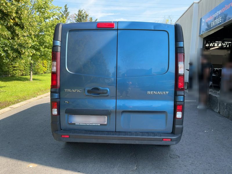 Renault Trafic 1.6 dCi Grand Confort L2H1 1200 2018 – снимка 7